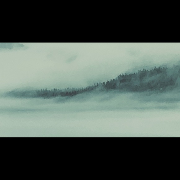 Check out my closet. - Picture 6 of 8